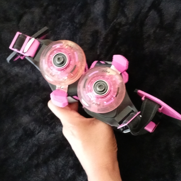 Neon Street Heel Skates - Picture 3 of 5